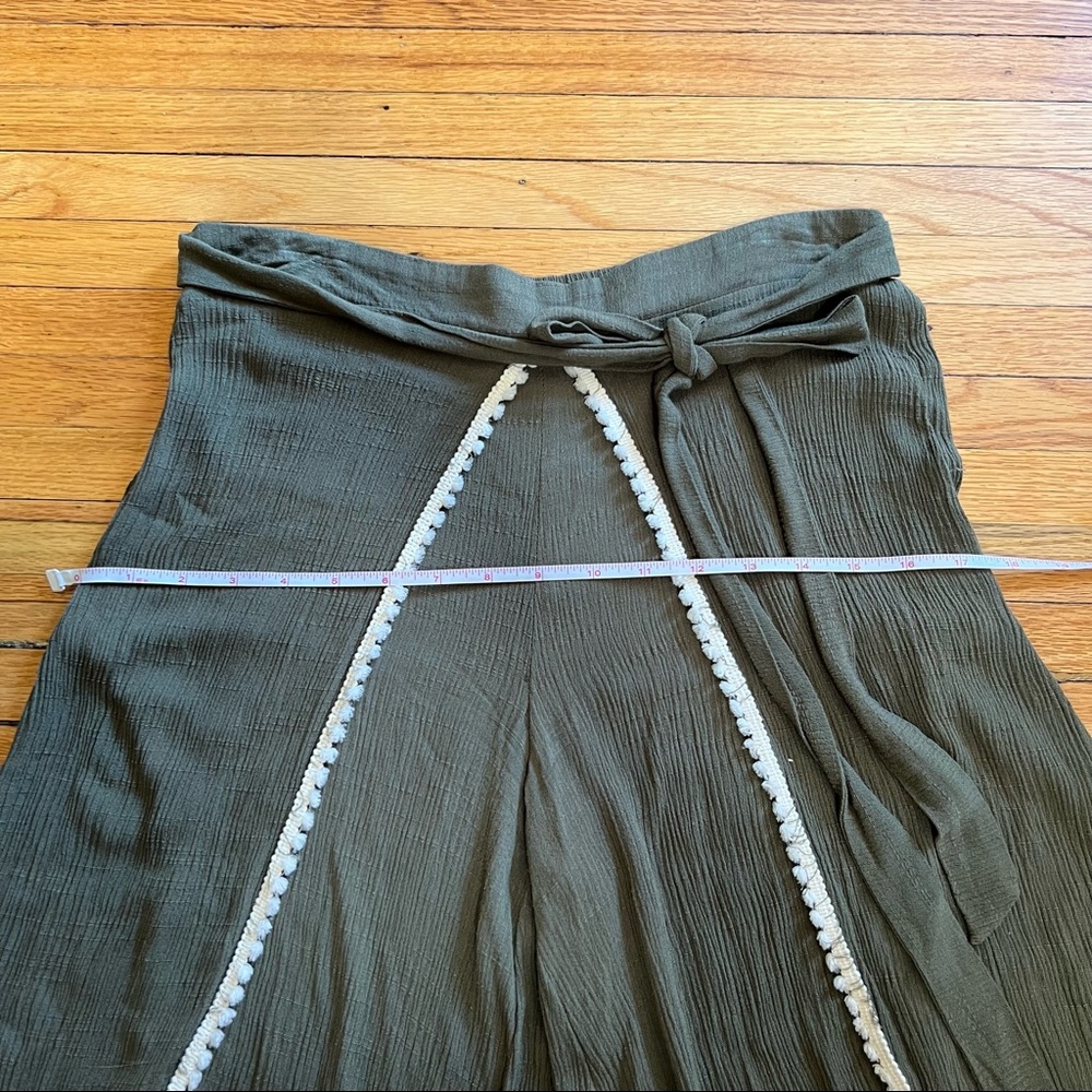 Hayden LA Sage Green Wide Leg Culottes, Cropped Pant, Boho - Picture 7 of 15